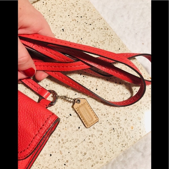 COACH Wallet/Mini Crossbody​​​ - Picture 6 of 8